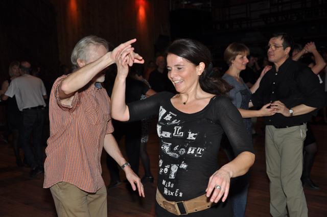 min 2013 12 01 station danse 162